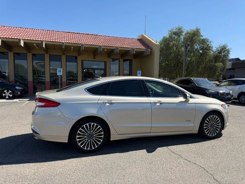 Used 2017 Ford Fusion Energi SE FWD image 11