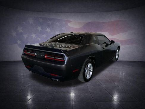 Used 2023 Dodge Challenger SXT RWD image 5