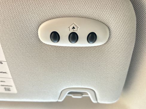 Certified 2022 Ford Edge SEL w/ Convenience Package image 40