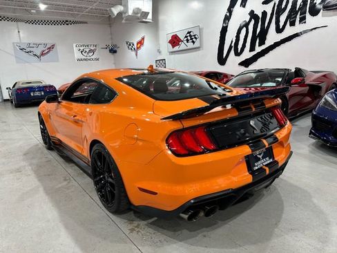 Used 2021 Ford Mustang Shelby GT500 w/ Technology Package RWD image 3