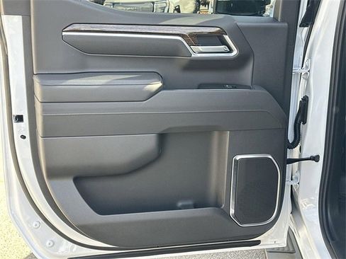 New 2026 GMC Sierra 1500 Elevation w/ LPO, Elevation Black Package image 24