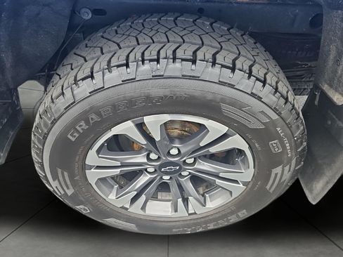 Used 2021 Chevrolet Colorado Z71 AWD/4WD image 13
