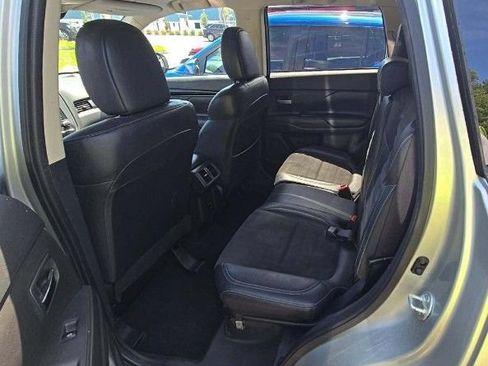 Used 2020 Mitsubishi Outlander LE FWD image 6