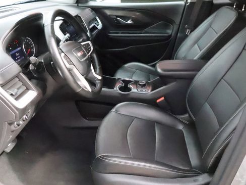 Used 2024 GMC Terrain SLT image 37