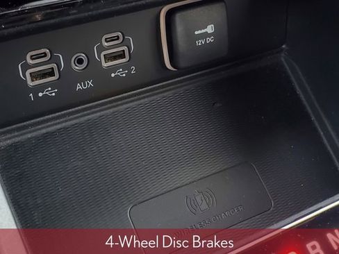 Used 2024 Jeep Grand Cherokee Altitude AWD/4WD image 27