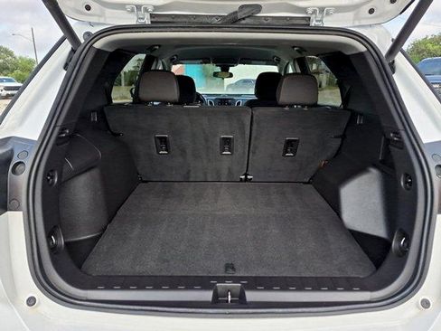 Certified 2024 Chevrolet Equinox LT AWD/4WD image 24