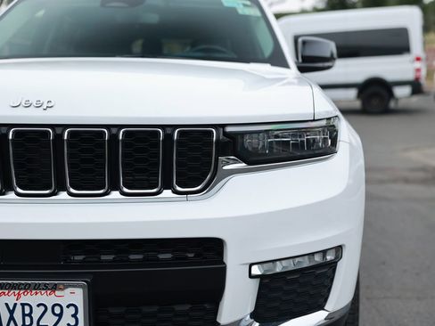 Used 2022 Jeep Grand Cherokee L Limited AWD/4WD image 5
