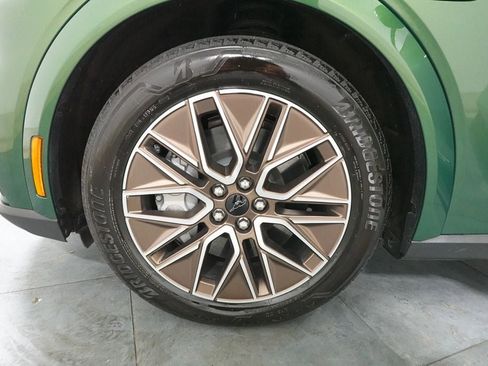 Used 2025 Ford Mustang Mach-E Premium AWD/4WD image 36