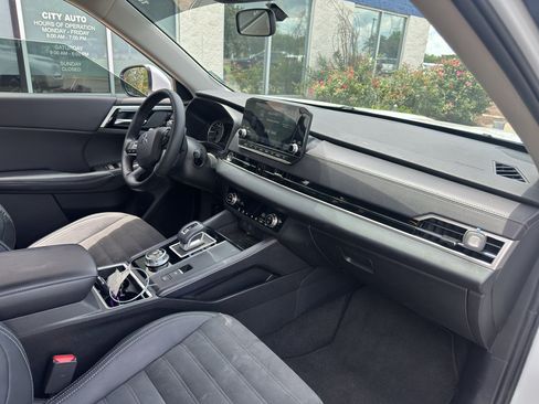 Used 2023 Mitsubishi Outlander SE AWD/4WD image 10
