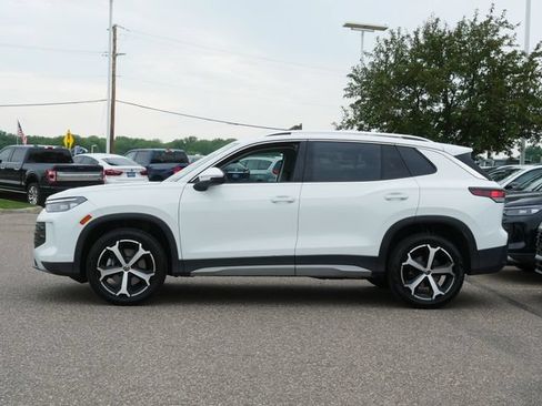 Certified 2026 Volkswagen Tiguan SE AWD/4WD image 4