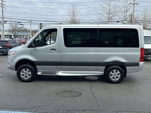 Used 2023 Mercedes-Benz Sprinter 144 Cargo image 4