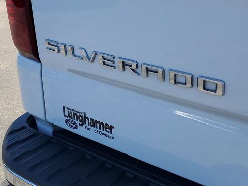 Used 2023 Chevrolet Silverado 1500 LT AWD/4WD image 34