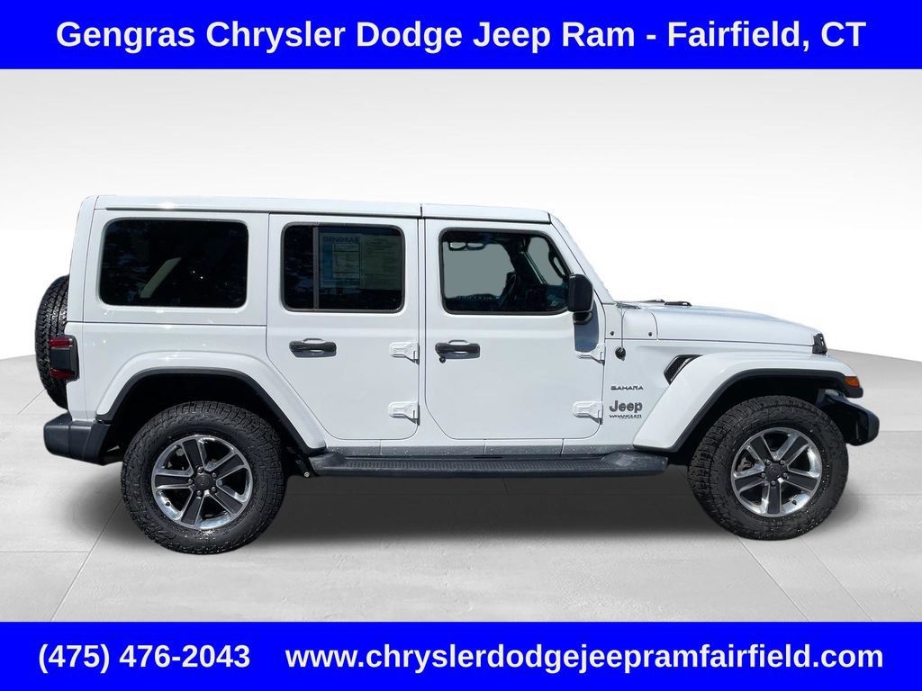 Used 2019 Jeep Wrangler Unlimited Sahara AWD/4WD image 8