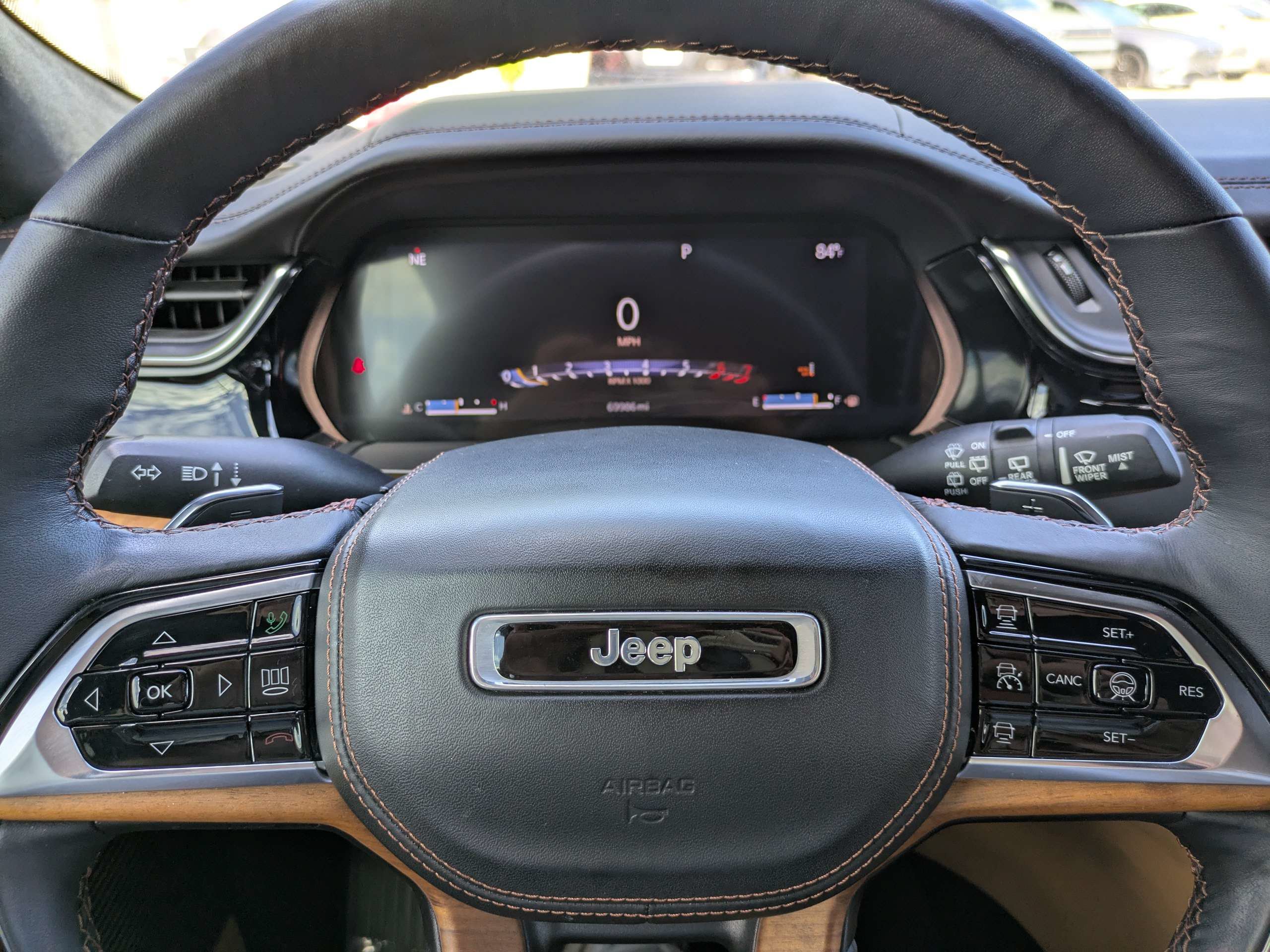 Used 2023 Jeep Grand Cherokee L Summit AWD/4WD image 30
