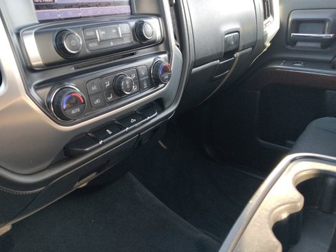 Used 2017 GMC Sierra 1500 SLE w/ SLE Value Package AWD/4WD image 26