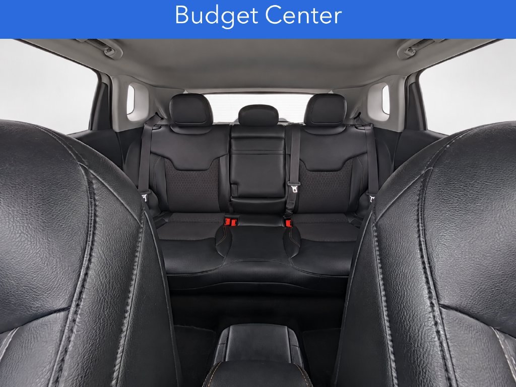 Used 2018 Jeep Compass Latitude w/ Popular Equipment Group AWD/4WD image 15