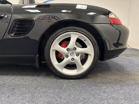 Used 2004 Porsche Boxster S RWD image 26