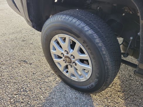 Used 2024 Toyota Tacoma SR5 image 14