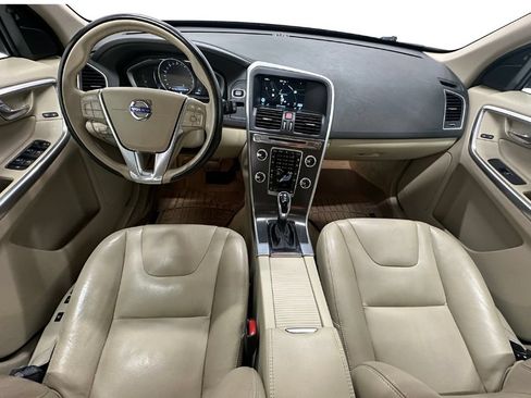Used 2016 Volvo XC60 T6 w/ Proximity Package AWD/4WD image 17