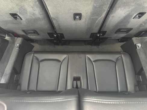 Used 2017 Audi Q7 3.0T Prestige image 42