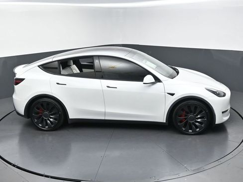 Used 2022 Tesla Model Y Performance AWD/4WD image 42