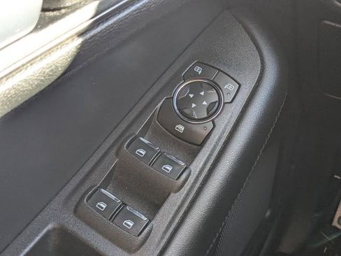 Used 2022 Ford Edge SE image 20