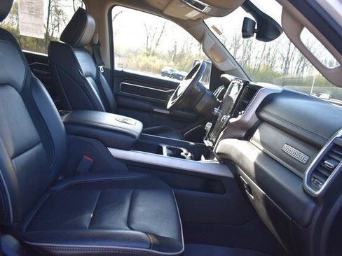 Used 2020 RAM 1500 Laramie AWD/4WD image 19