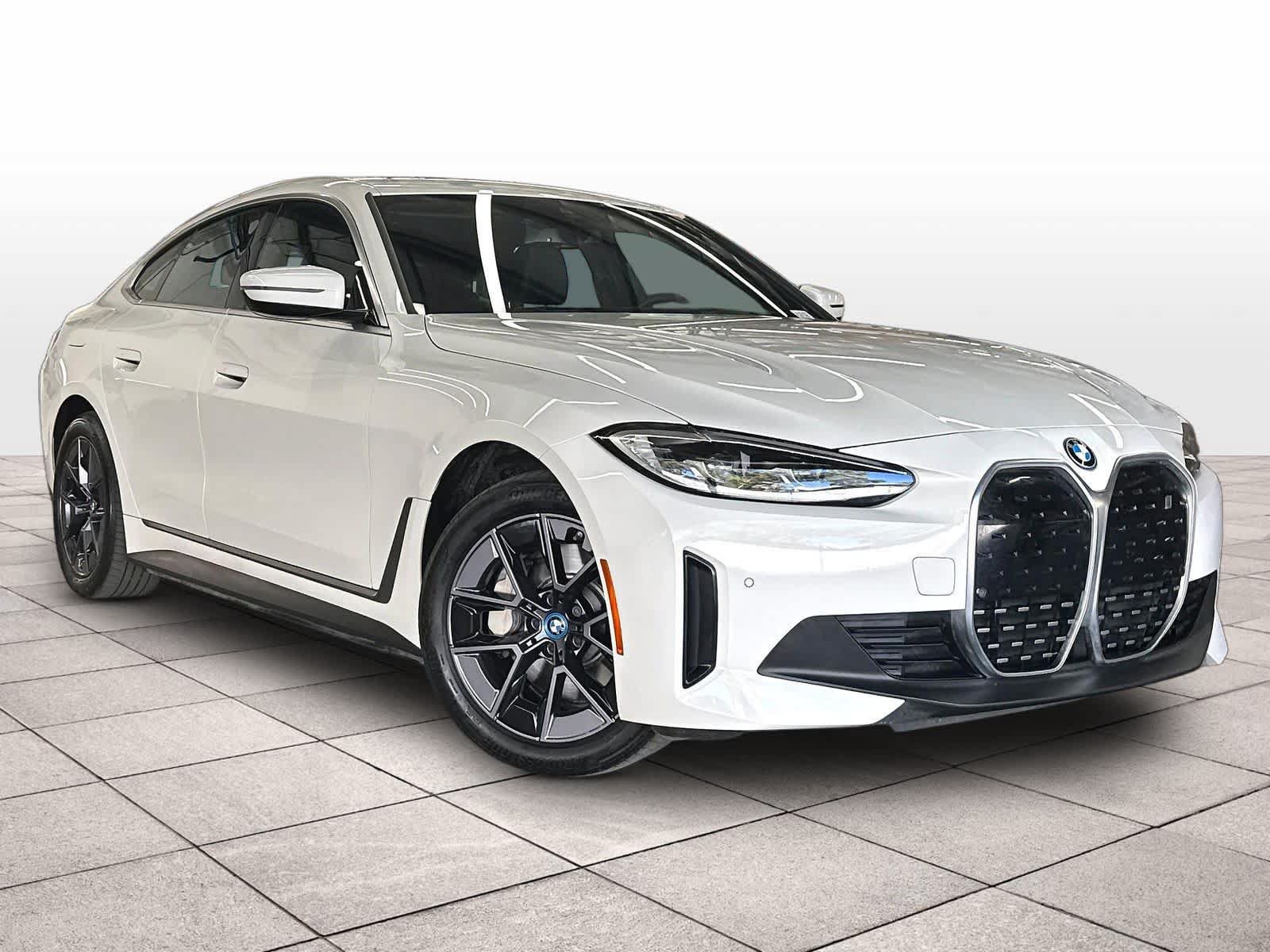 Used 2024 BMW i4 eDrive35 w/ Premium Package RWD image 3