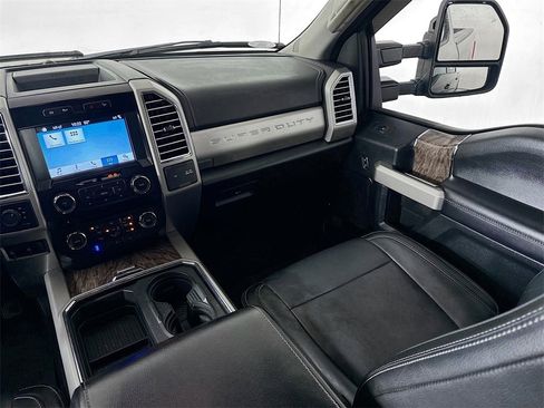 Used 2017 Ford F350 Lariat w/ Lariat Value Package image 22