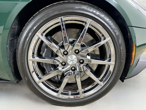 Used 2017 Aston Martin DB11 V12 RWD image 60
