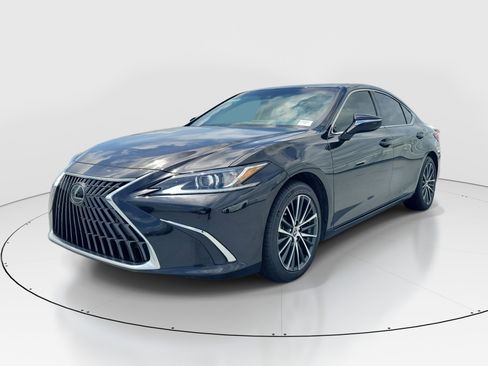 Certified 2024 Lexus ES 350 w/ Premium Package FWD image 3