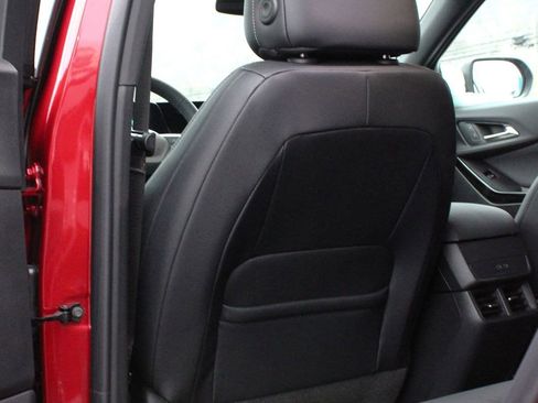 New 2026 Chevrolet Equinox LT w/ Convenience Package II image 18