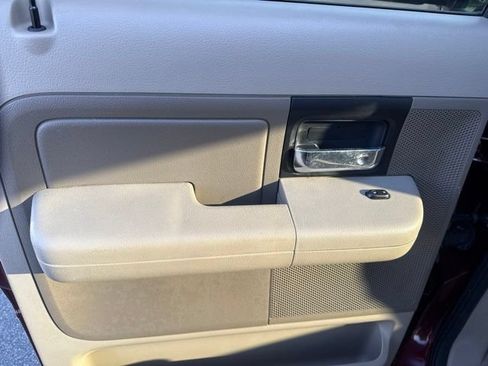 Used 2006 Ford F150 XLT RWD image 22