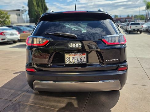 Used 2019 Jeep Cherokee Limited FWD image 10