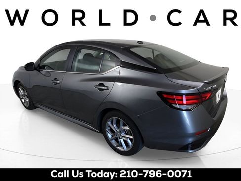 Used 2025 Nissan Sentra SR w/ SR Premium Package image 5