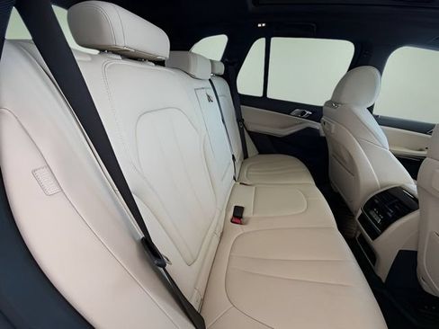 Used 2022 BMW X5 sDrive40i w/ Premium Package RWD image 38