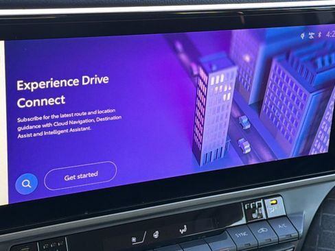 Used 2025 Toyota Camry XLE image 15