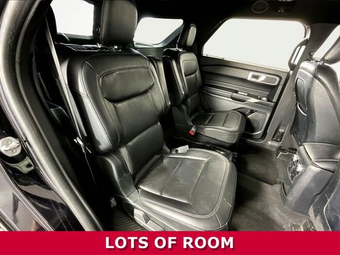 Used 2020 Ford Explorer XLT w/ Equipment Group 202A image 26