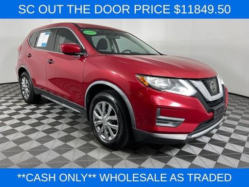 Used 2017 Nissan Rogue S FWD image 1