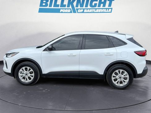 Used 2026 Ford Escape Active AWD/4WD image 2