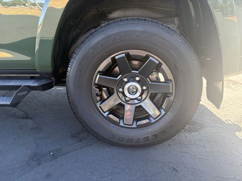 Used 2021 Toyota 4Runner Trail Special Edition AWD/4WD image 10