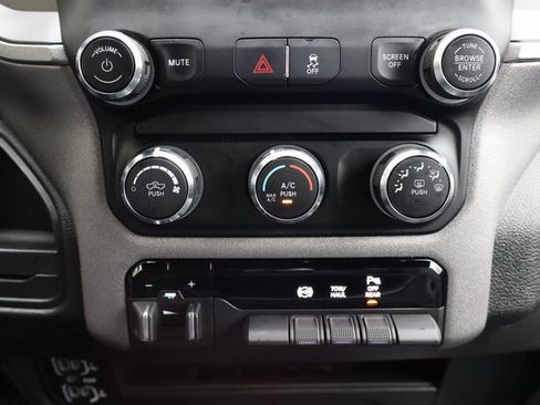 Used 2024 RAM 3500 Tradesman w/ Chrome Appearance Group image 9