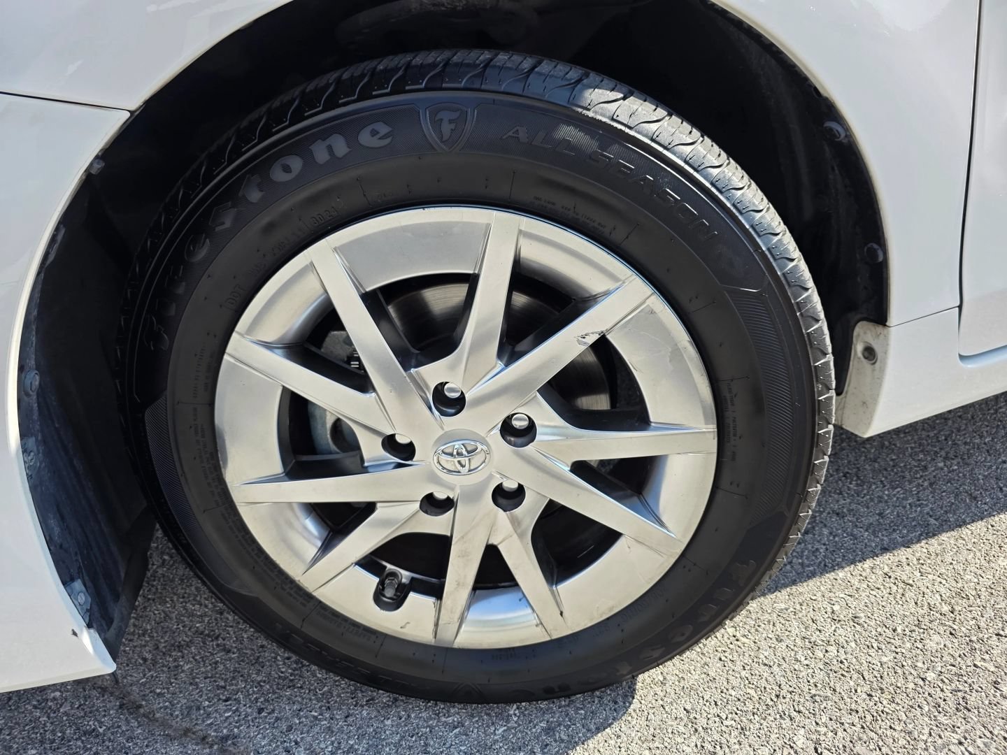 Used 2017 Toyota Prius V Two FWD image 35