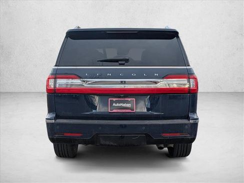 Used 2020 Lincoln Navigator Reserve w/ Luxury Package image 6