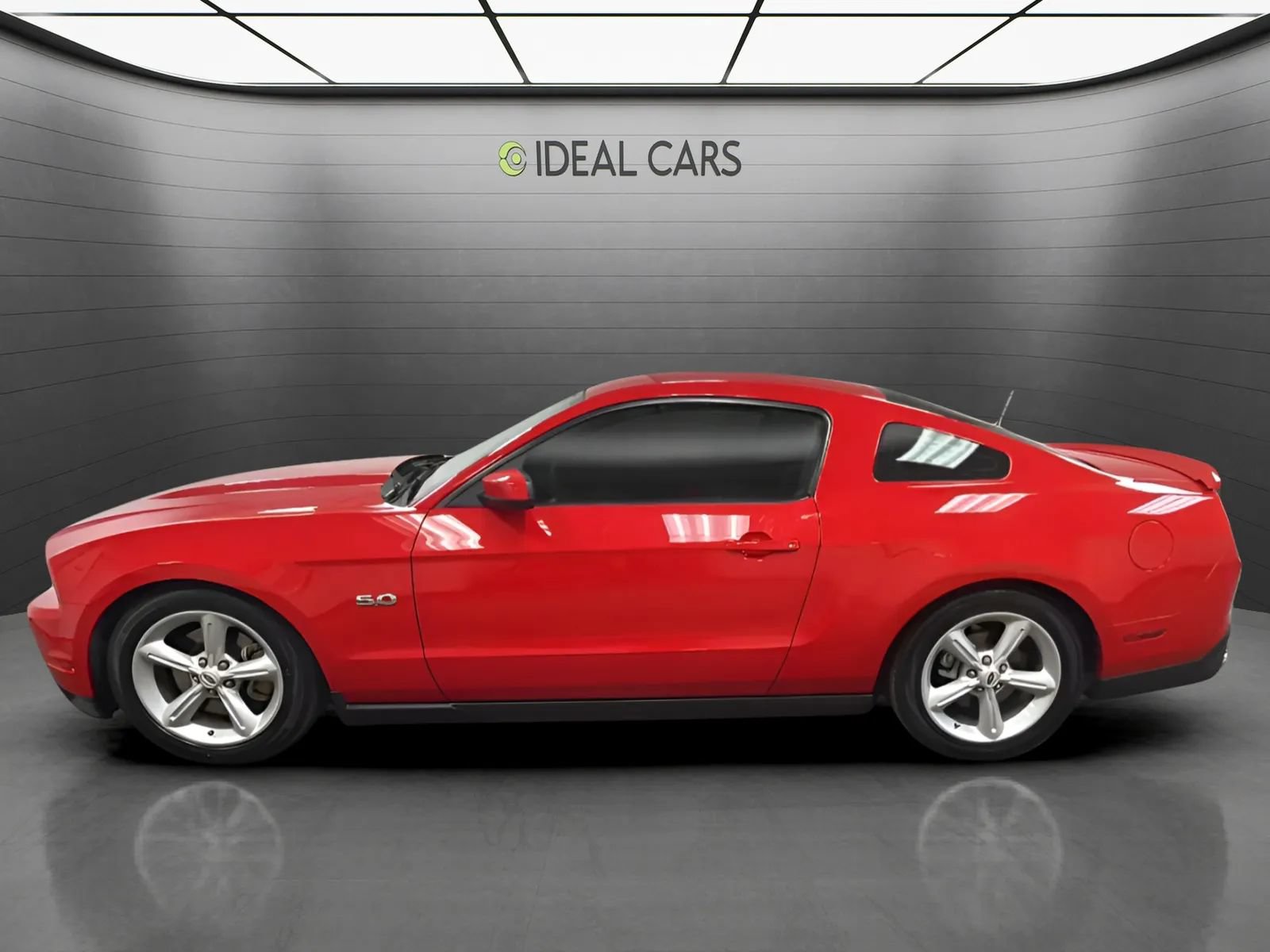Used 2012 Ford Mustang GT RWD image 8