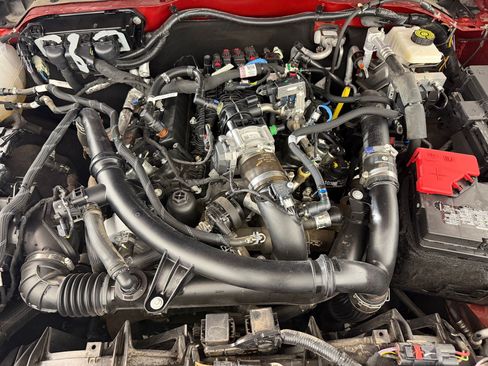 Used 2023 Ford Bronco Wildtrak AWD/4WD image 32