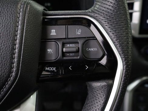 Used 2023 Toyota Tundra Platinum image 15