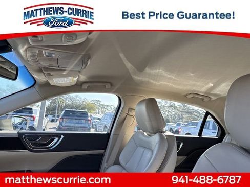 Used 2020 Lincoln Continental image 10