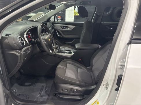 Used 2025 Chevrolet Blazer LT w/ Convenience Package image 10