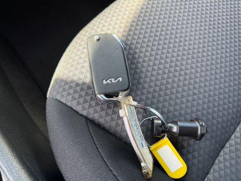 Used 2025 Kia Soul LX w/ LX Technology Package image 21